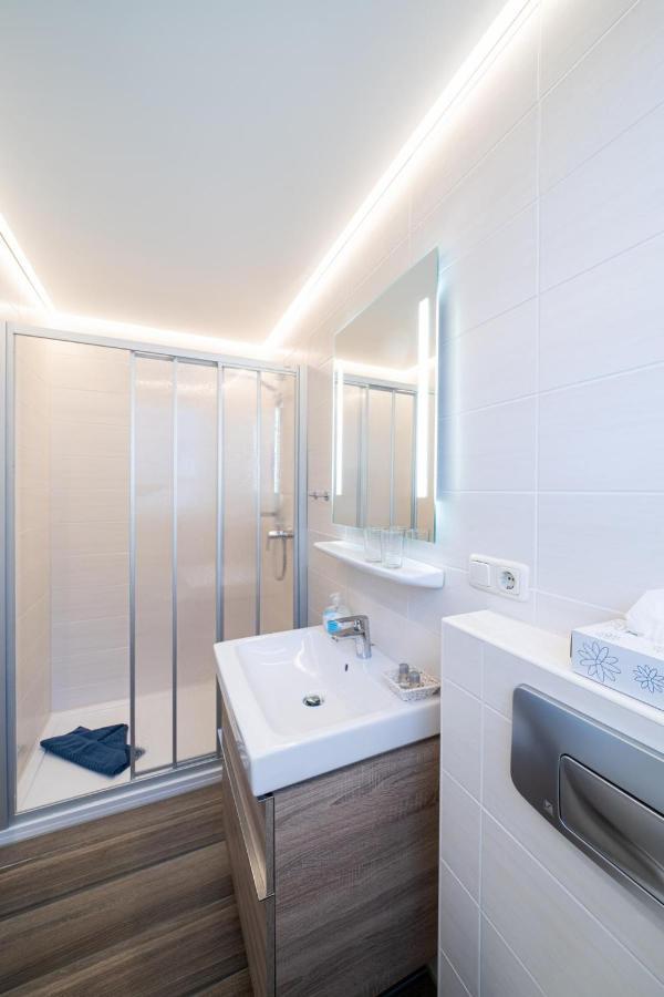 Deichhotel Grube 2*